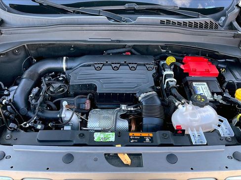 Used 2021 Jeep Renegade Limited image 9