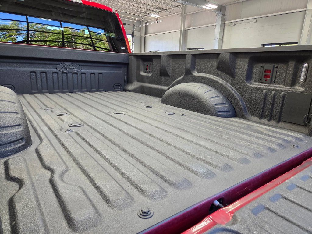 Used 2026 Ford F350 Lariat w/ Black Appearance Package AWD/4WD image 13