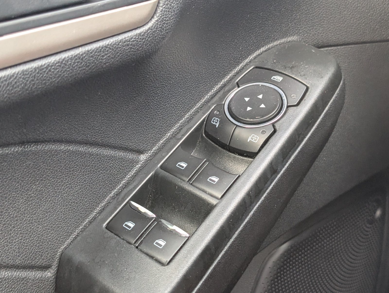 Used 2022 Ford Escape SE FWD image 23