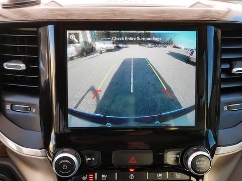 Used 2019 RAM 1500 Laramie image 27