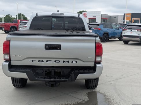 Certified 2023 Toyota Tacoma SR AWD/4WD image 4
