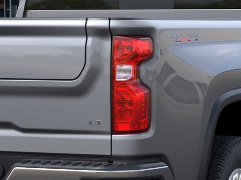 New 2026 Chevrolet Silverado 2500 LT w/ Convenience Package AWD/4WD image 11