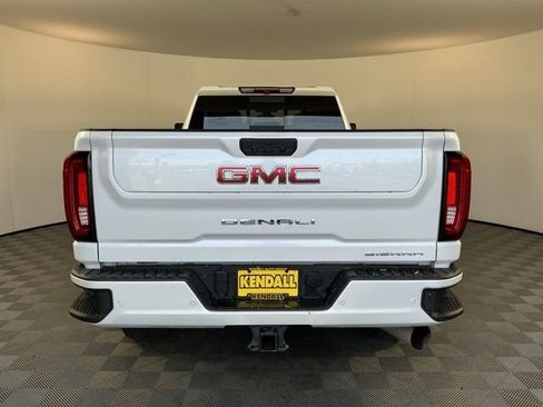 Used 2022 GMC Sierra 3500 Denali AWD/4WD image 5