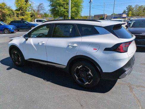 New 2026 Kia Sportage EX w/ EX Panorama Roof Package FWD image 5