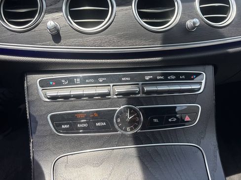 Used 2020 Mercedes-Benz E 350 Sedan image 29