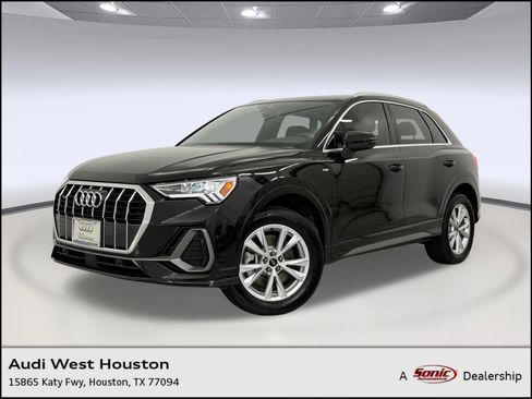 Certified 2025 Audi Q3 2.0T Premium image 1