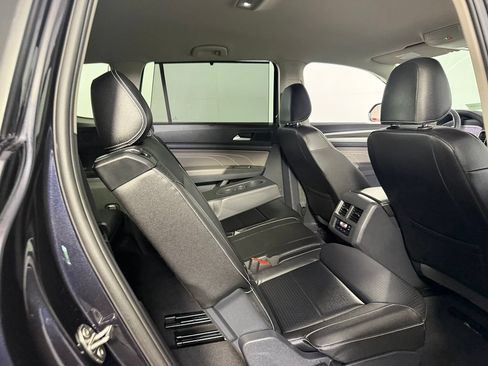 Used 2023 Volkswagen Atlas SE w/ Black Wheel Package FWD image 29