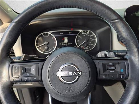 Used 2023 Nissan Rogue SL w/ SL Premium Package FWD image 14