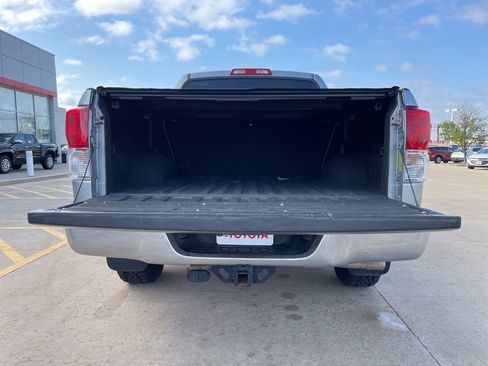 Used 2013 Toyota Tundra 2WD CrewMax w/ SR5 Pkg image 13