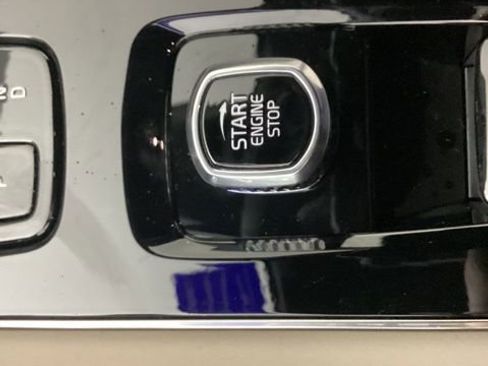 New 2026 Volvo XC90 T8 Plus w/ Protection Package Premier image 29