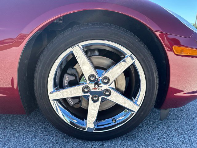 Used 2007 Chevrolet Corvette Coupe w/ Preferred Equipment Group RWD image 12