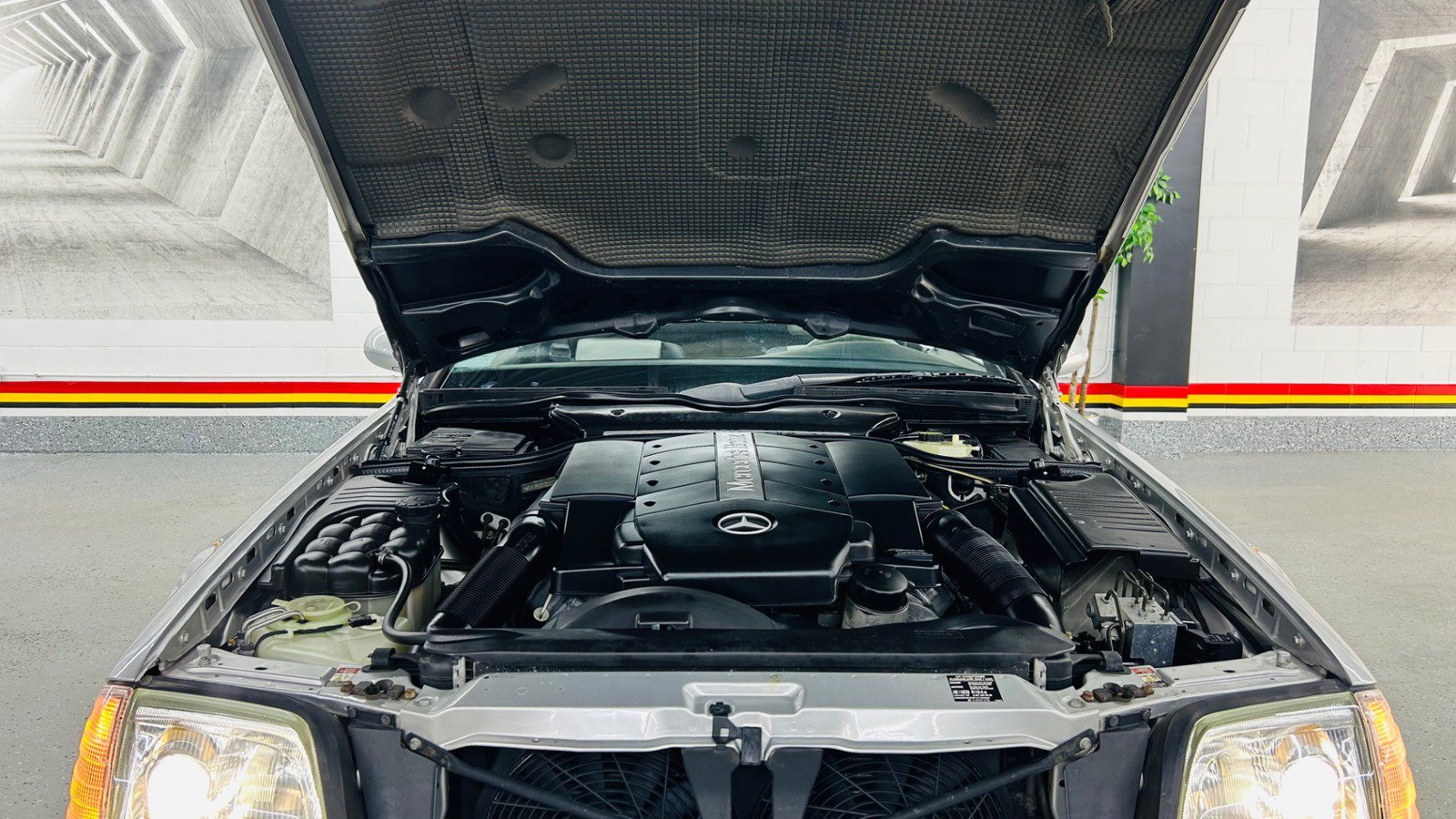 Used 2002 Mercedes-Benz SL 500 image 9