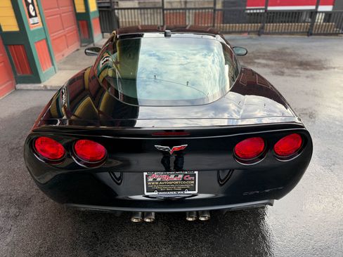 Used 2005 Chevrolet Corvette Coupe w/ Preferred Equipment Group image 6