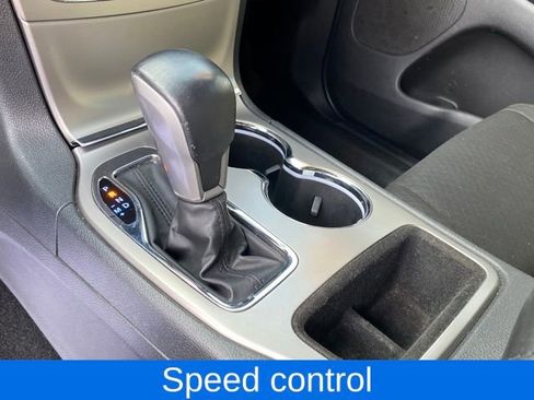 Used 2021 Jeep Grand Cherokee Laredo w/ Security & Convenience Group image 12