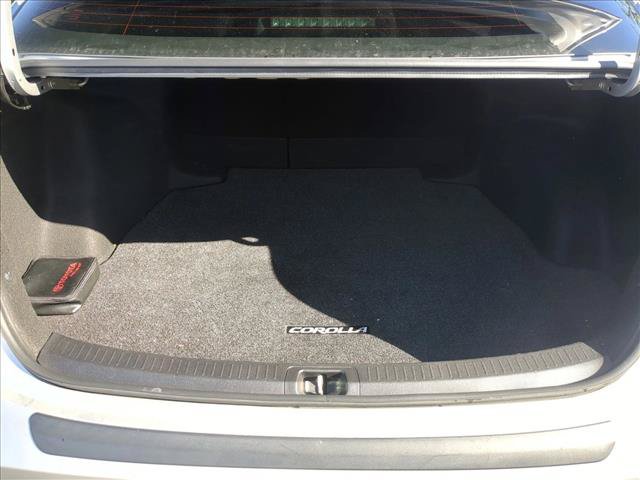 Used 2021 Toyota Corolla SE w/ Carpet Mat Package (TMS) FWD image 6