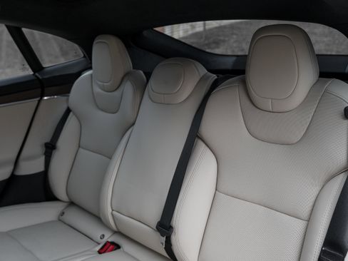 Used 2023 Tesla Model S Standard Range image 23