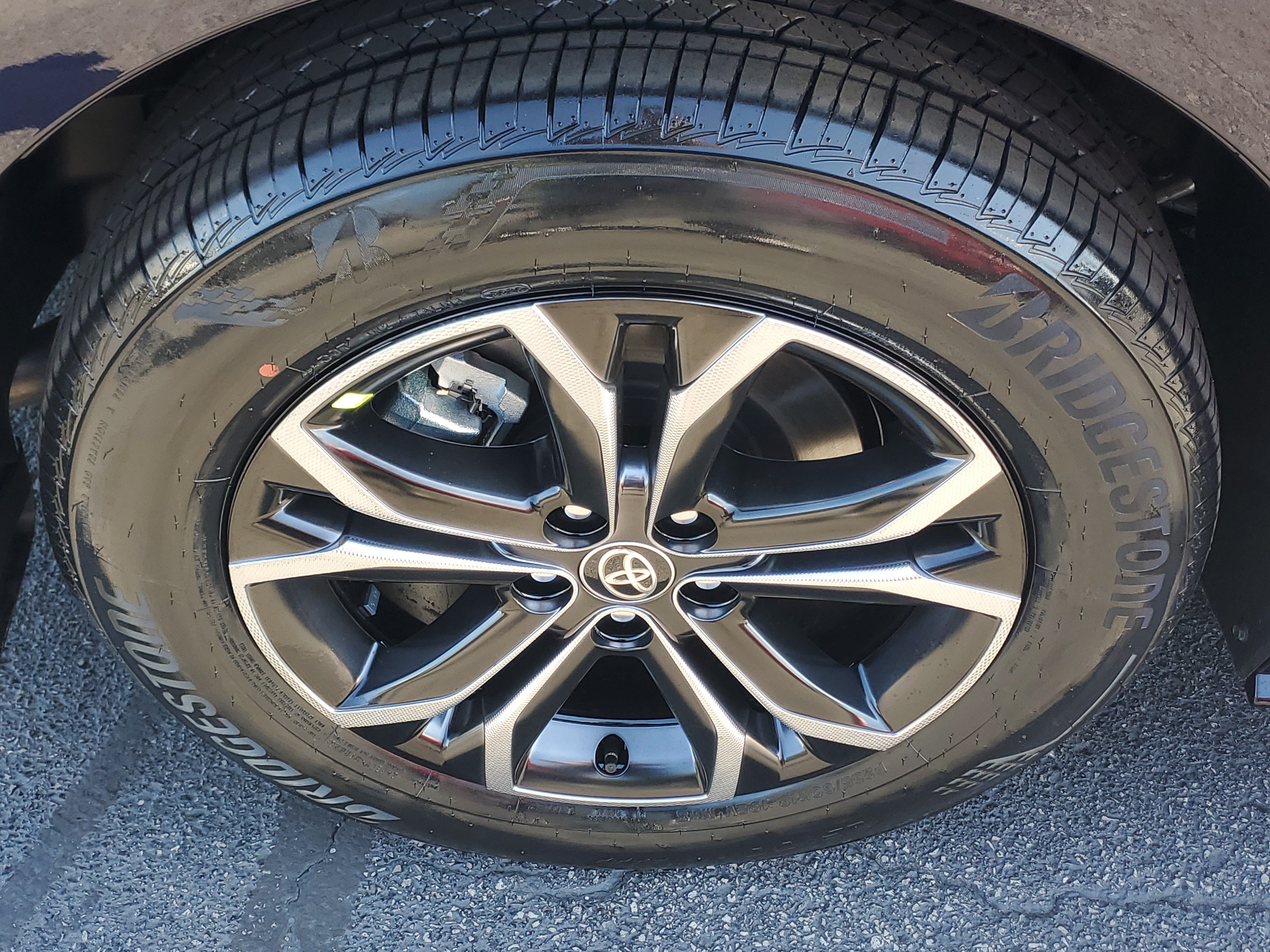 New 2026 Toyota Sienna Platinum AWD/4WD image 6