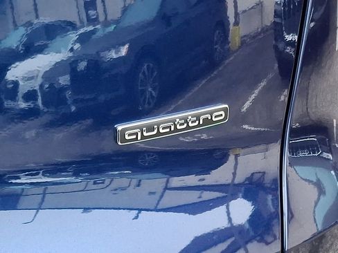 Certified 2025 Audi Q5 2.0T Premium Plus w/ Premium Plus image 32