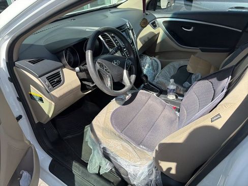 Used 2016 Hyundai Elantra GT FWD image 6