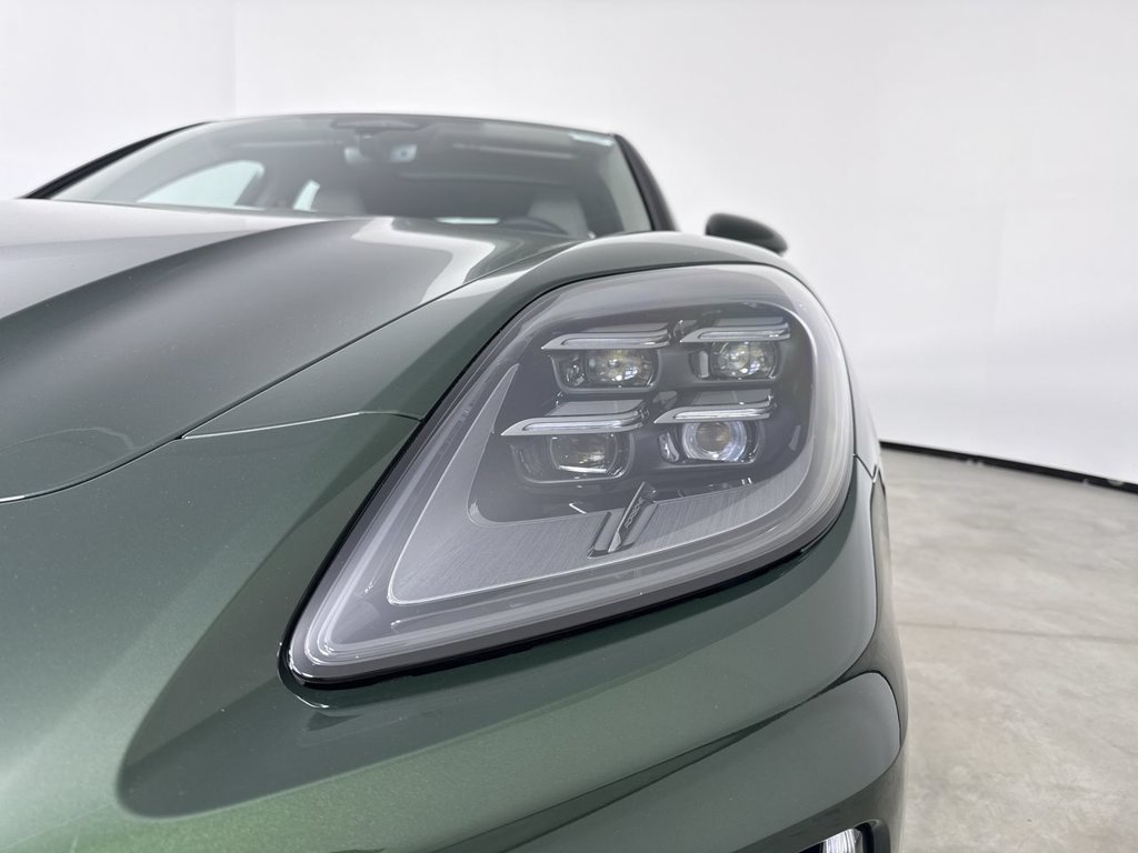 New 2026 Porsche Panamera 4 AWD/4WD image 11