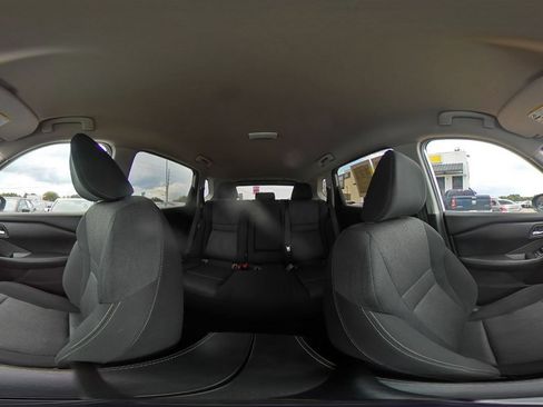 Used 2025 Nissan Rogue SV FWD image 43
