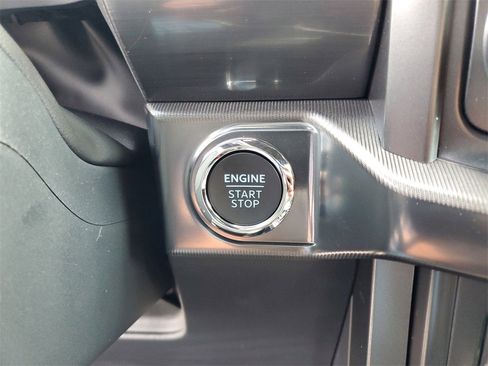 New 2025 Ford F150 Lariat w/ Equipment Group 501A Mid image 22