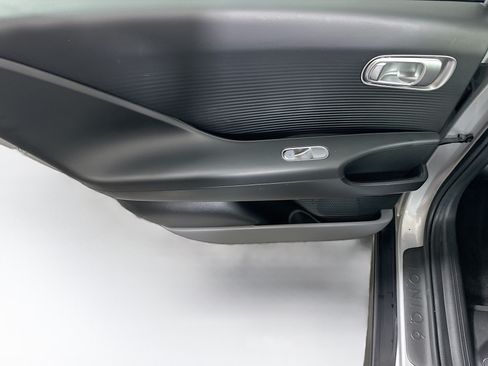 Used 2024 Hyundai Ioniq 6 SE RWD image 25