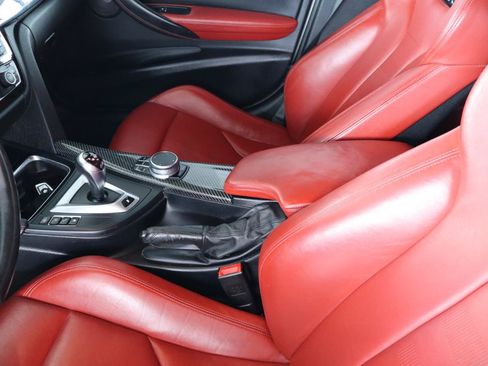 Used 2018 BMW M3 RWD image 17