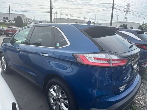 Used 2020 Ford Edge Titanium AWD/4WD image 10