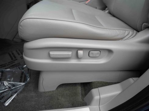 Used 2016 Honda Odyssey EX-L image 12