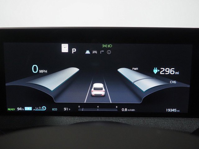 Used 2024 Kia EV6 Light Long Range RWD image 18