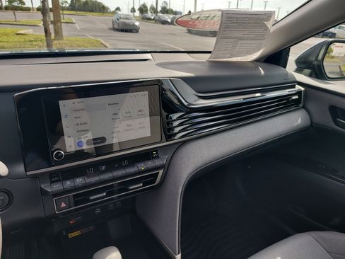 Used 2025 Toyota Camry LE w/ Convenience Package FWD image 21