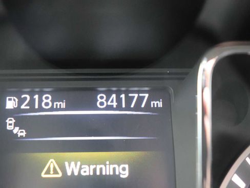 Used 2017 Nissan Titan PRO-4X image 11