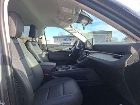 New 2026 Ford Explorer Active w/ Active Comfort Package image 12