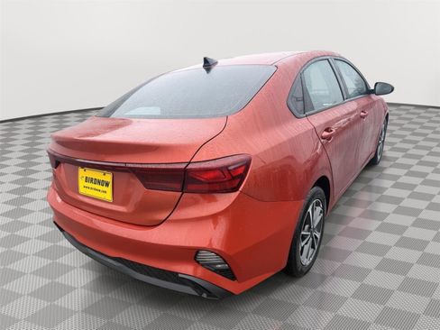 Used 2023 Kia Forte LXS image 8