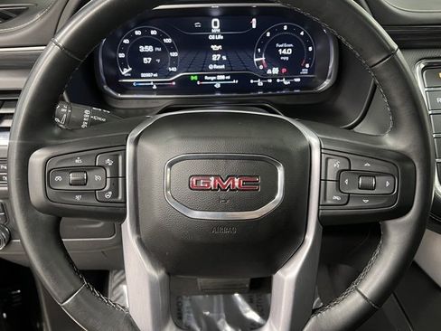 Used 2023 GMC Yukon XL SLT image 24