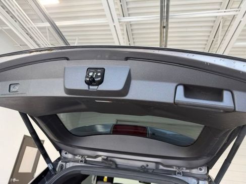 Used 2013 Ford Explorer XLT FWD image 34