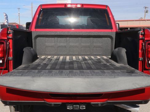 New 2026 RAM 2500 Big Horn AWD/4WD image 28