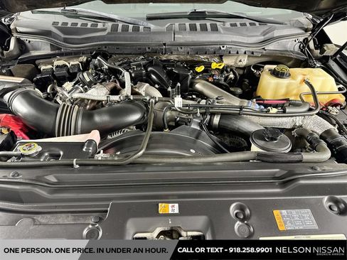 Used 2017 Ford F450 Lariat w/ Lariat Ultimate Package AWD/4WD image 31
