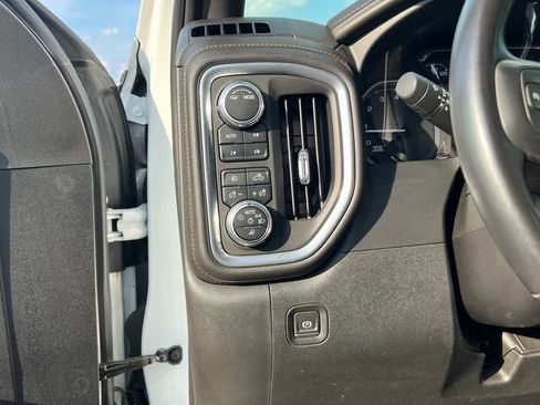 Certified 2022 GMC Sierra 2500 AT4 w/ Snow Plow Prep/Camper Package image 19