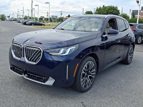 New 2026 BMW X3 xDrive30i w/ Premium Package AWD/4WD image 2