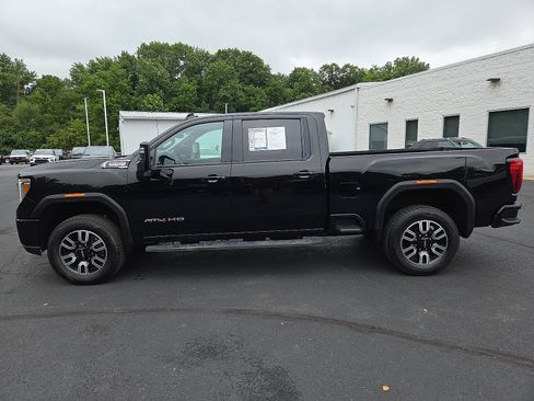 Used 2022 GMC Sierra 2500 AT4 w/ AT4 Preferred Package AWD/4WD image 6