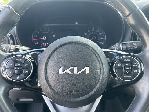 Certified 2022 Kia Soul GT-Line image 24