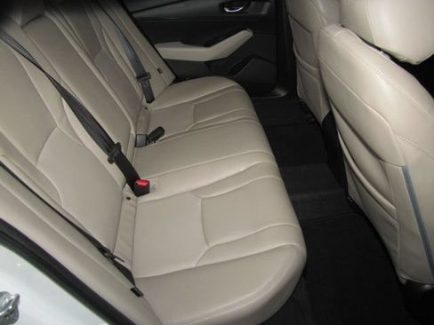 Used 2023 Honda Accord EX image 18