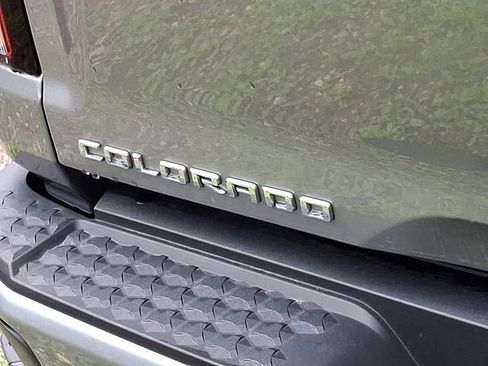 Used 2023 Chevrolet Colorado LT w/ LT Convenience Package II RWD image 8
