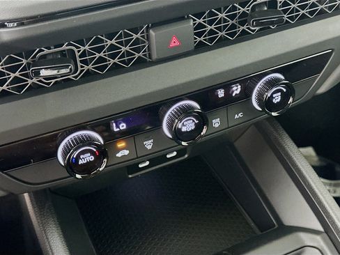 Used 2025 Honda Accord LX image 11