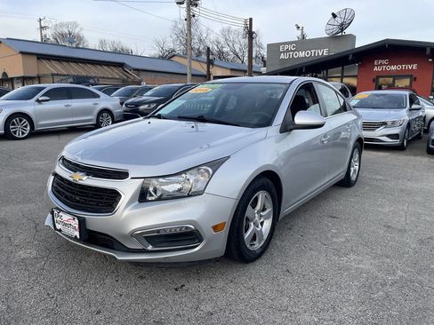 Used 2015 Chevrolet Cruze LT w/ Sun And Sound Package image 1