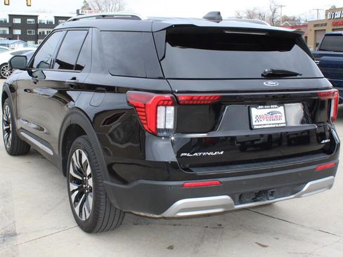 Used 2025 Ford Explorer Platinum w/ LUX Leather Package AWD/4WD image 34