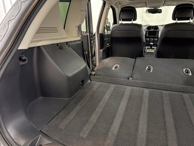 Used 2016 Jeep Compass High Altitude FWD image 13