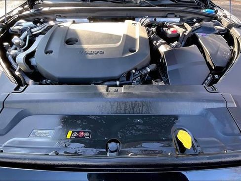 Certified 2024 Volvo V90 B6 Cross Country Plus w/ Climate Package image 11